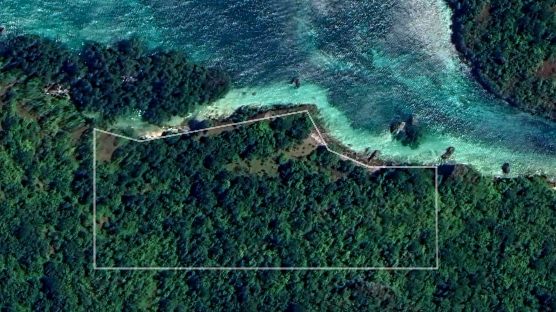 Plot boundaries marked
